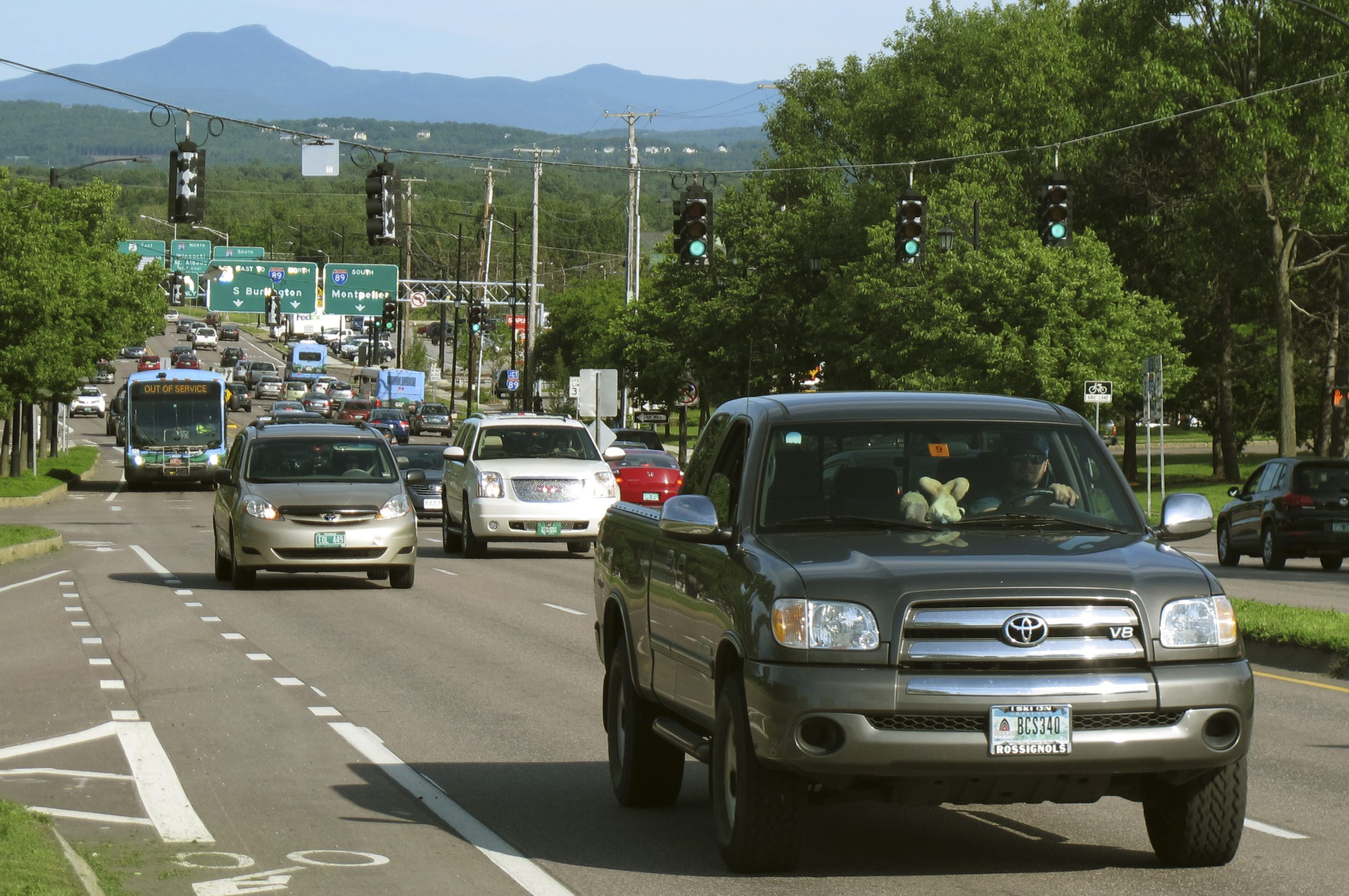 Vermont wants to win over the state’s biggest gas-guzzlers with new EV incentives 