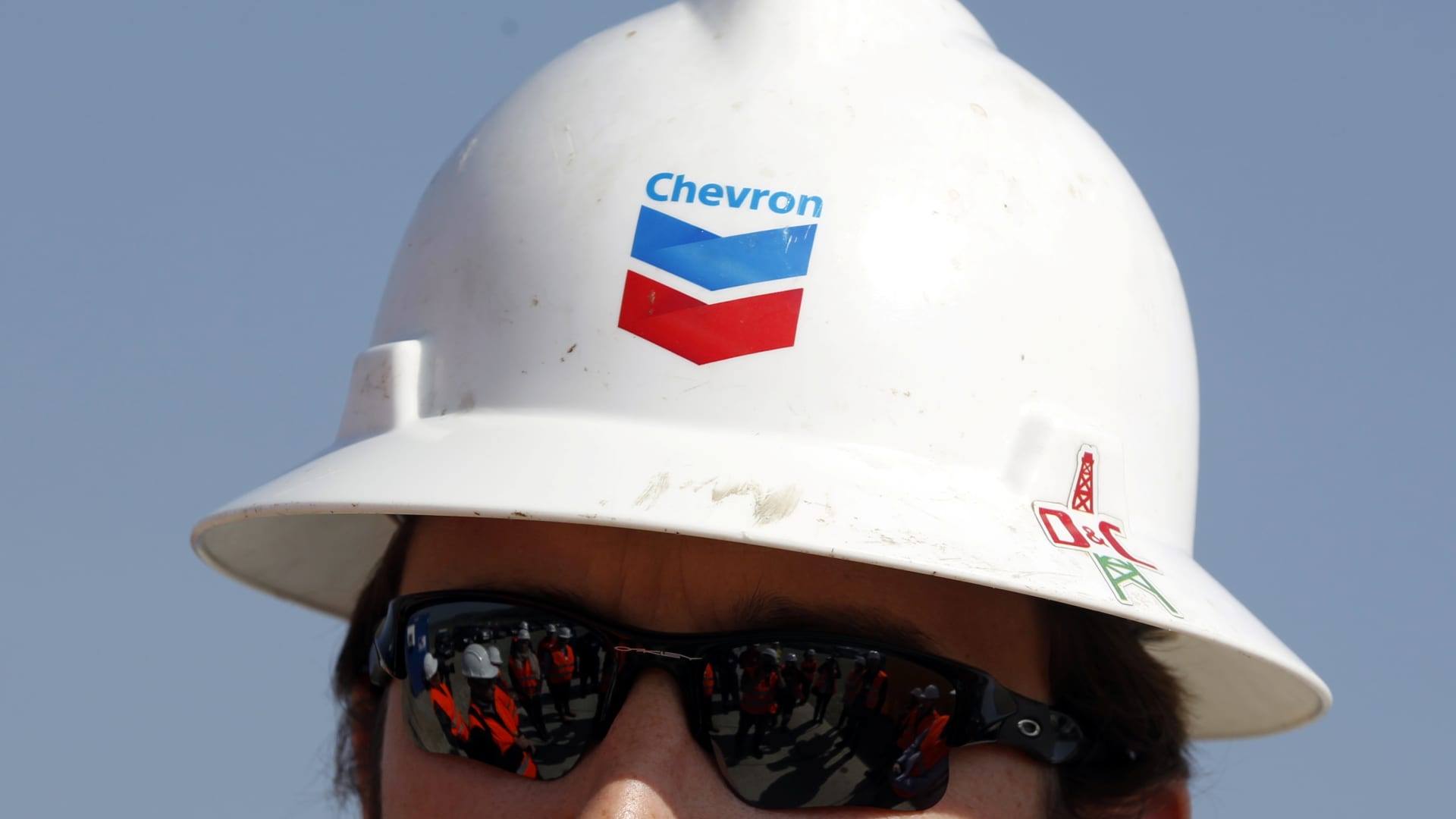 Mizuho upgrades Chevron, says energy giant will benefit from higher oil prices