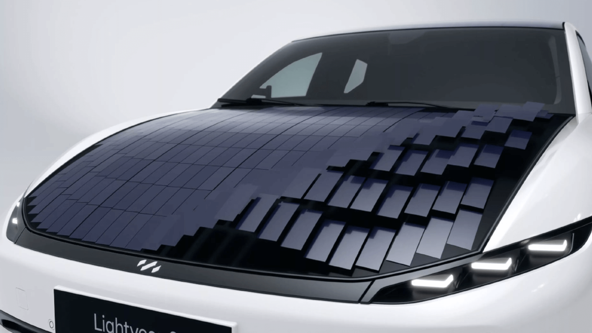 This solar-powered car can travel 500 miles without having to recharge — and it only costs $40,000