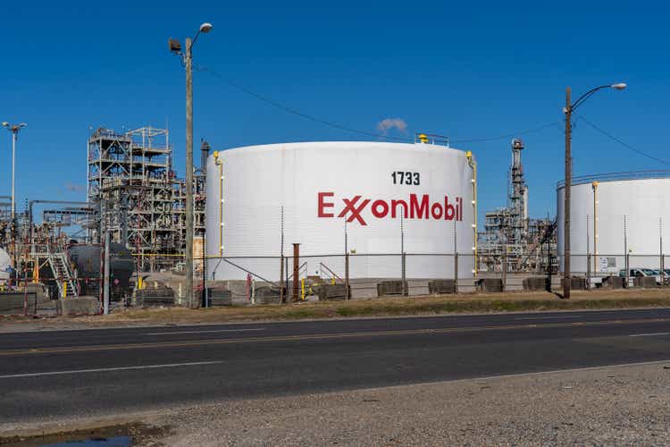 Exxon Mobil: Earnings May Be Down But Oil Price-Adjusted ROCE Is The Highest In 15 Years