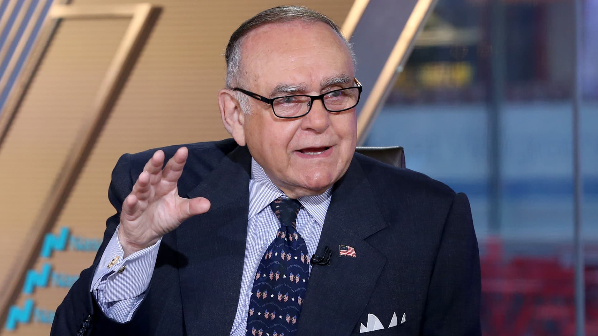 Here are Leon Cooperman's stock picks for playing higher oil prices