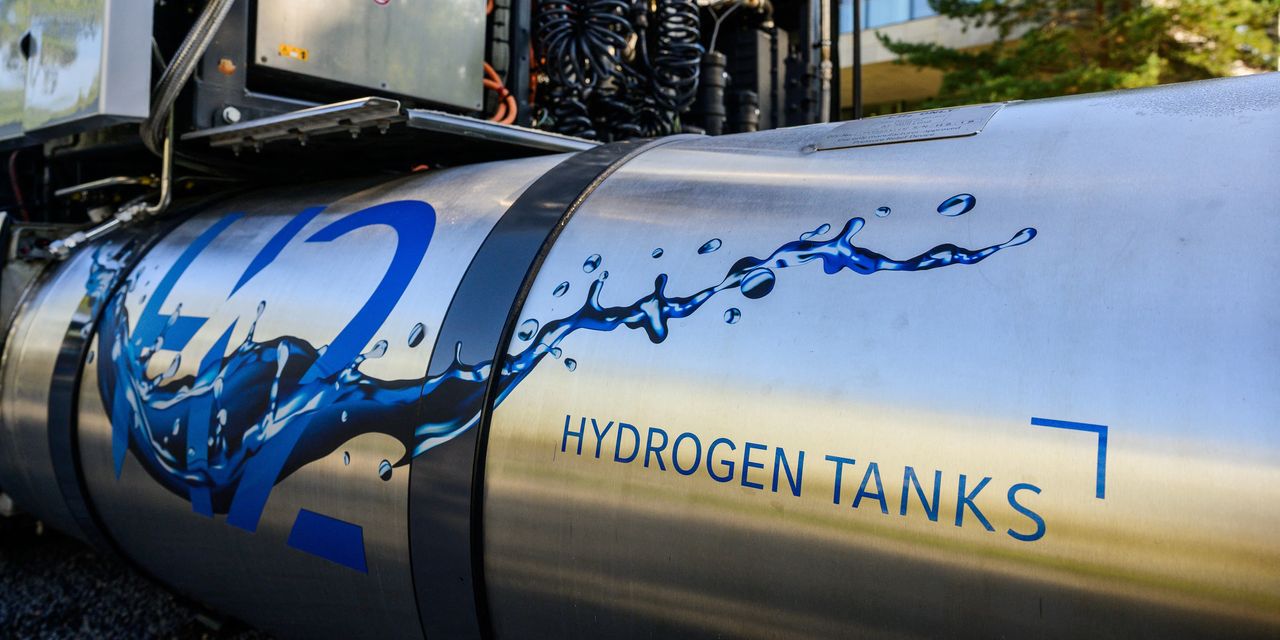 : Biden to roll out $7 billion for hydrogen hubs, which are key for meeting climate goals