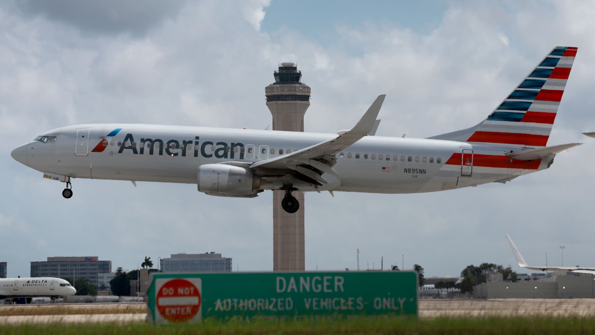 American Airlines works with startup to reduce carbon dioxide by storing bricks of plant material underground