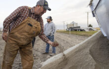 In 1st trial of its kind in the US, Irish startup spreads concrete dust on Illinois farm field to remove CO2 from the air