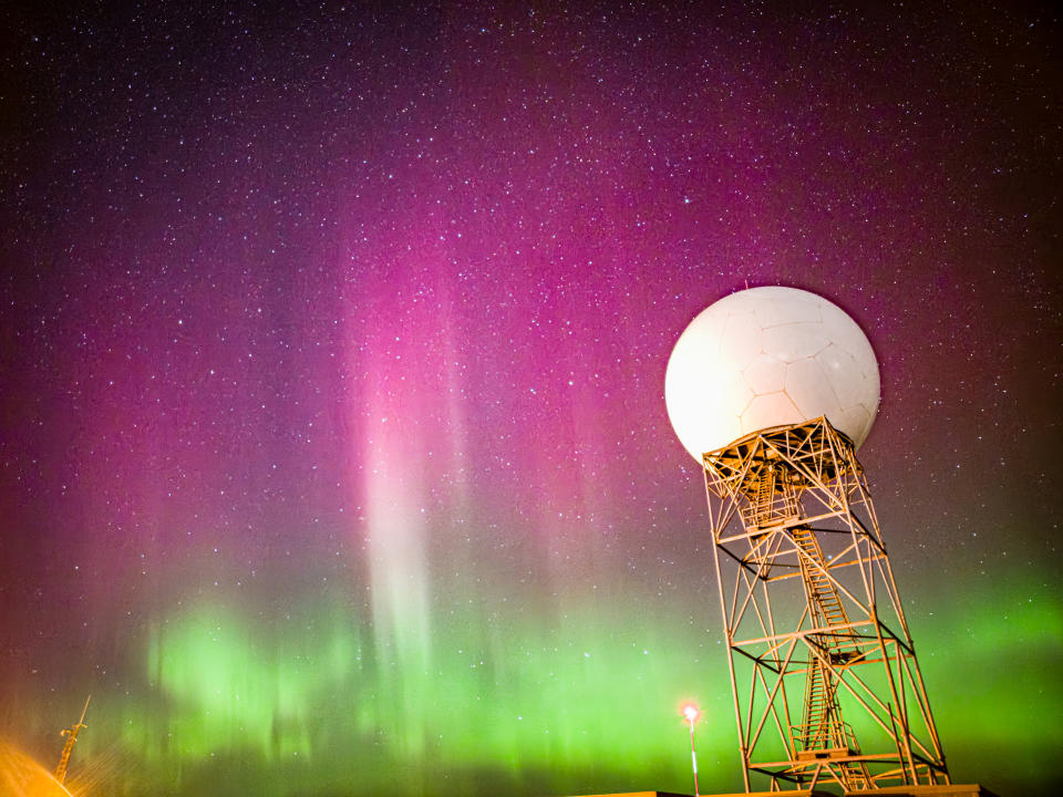 Meteorologist Angel Enriquez was working the evening shift in northeast Montana when his colleague alerted him to the aurora light show.