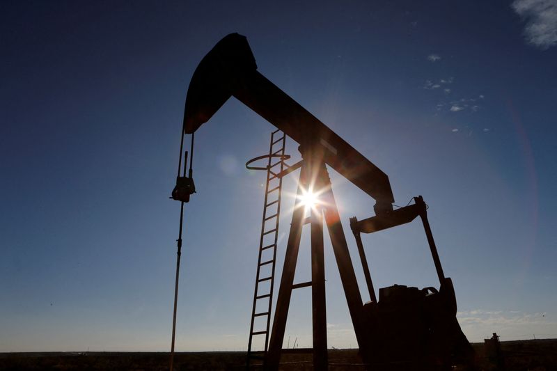 Oil prices dive on big US crude stock build, record output