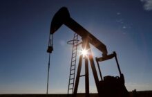 Oil prices dive on big US crude stock build, record output