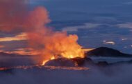 Iceland volcano LIVE: Authorities create makeshift defenses to protect geothermal power plant