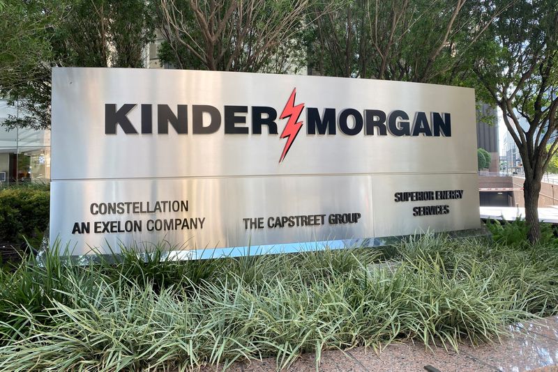 Kinder Morgan to buy NextEra Energy Partners' Texas pipelines for $1.82 billion