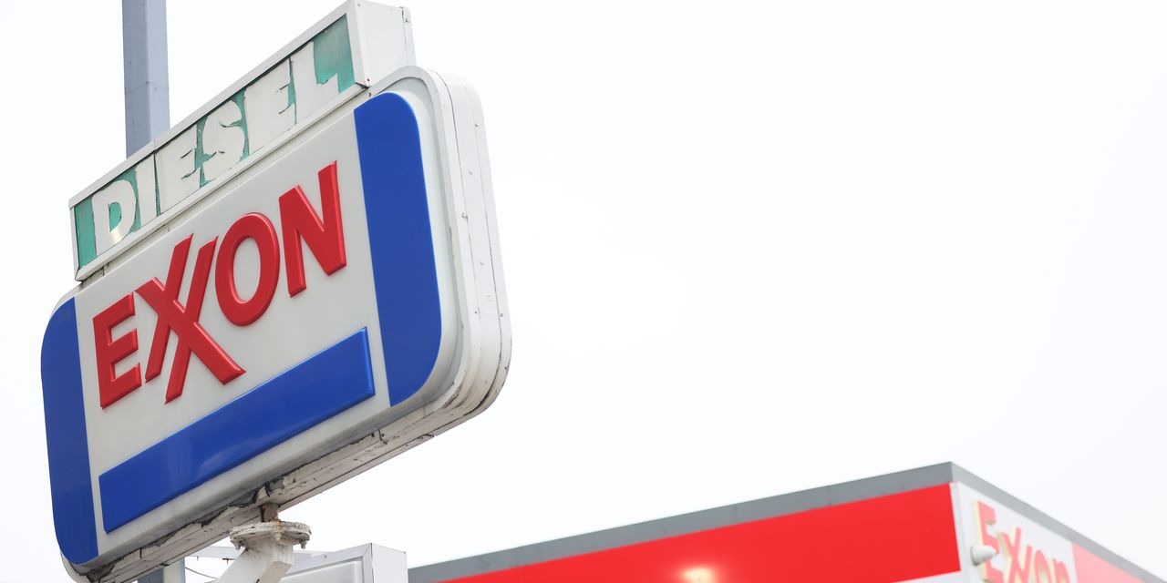 Energy Stocks: Exxon Mobil moving into lithium production for electric-vehicle batteries