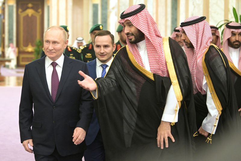 Russia's Putin, Saudi crown prince discuss further OPEC+ cooperation in whirlwind visit