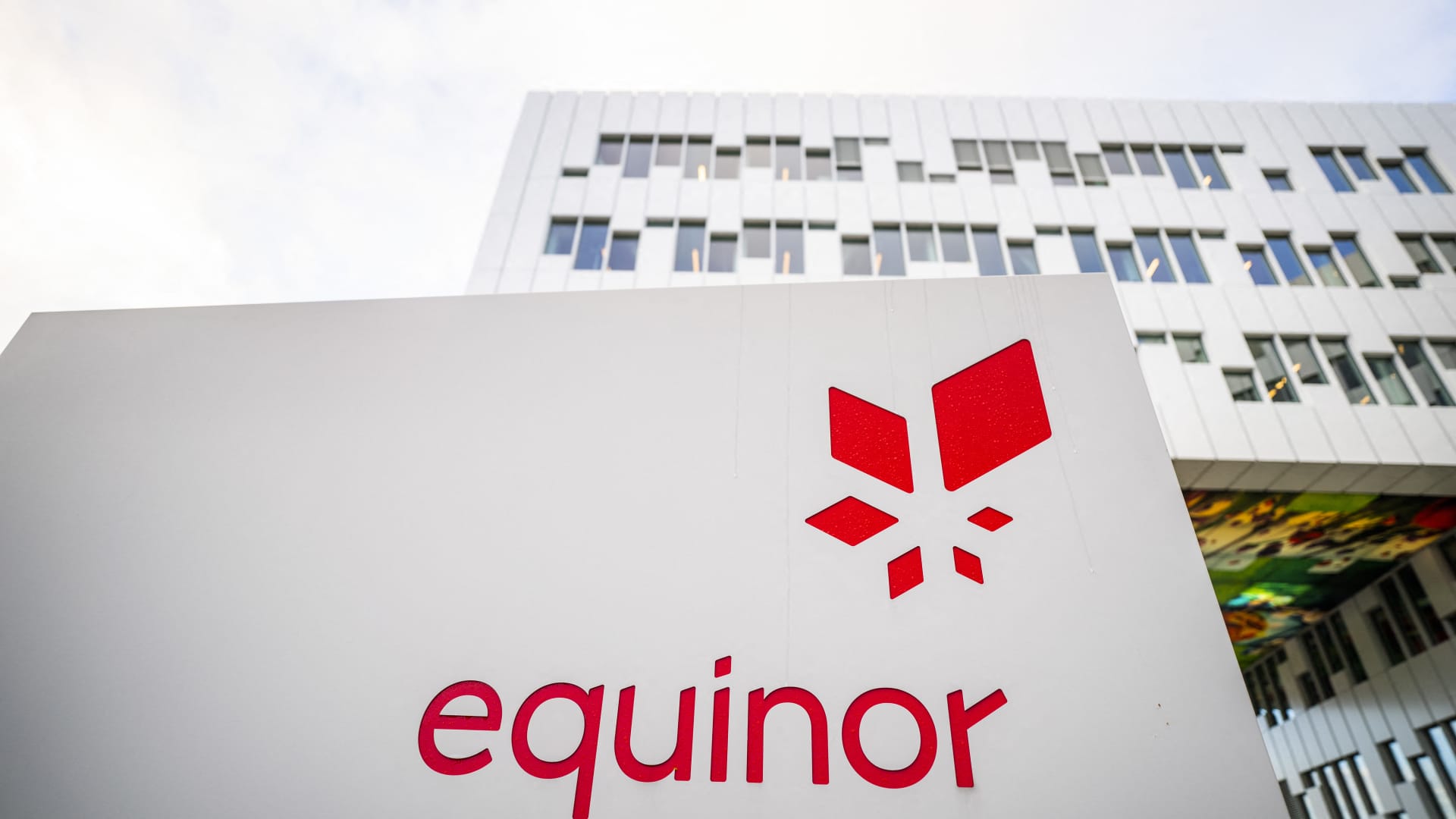 Equinor, BP cancel contract to sell offshore wind power to New York