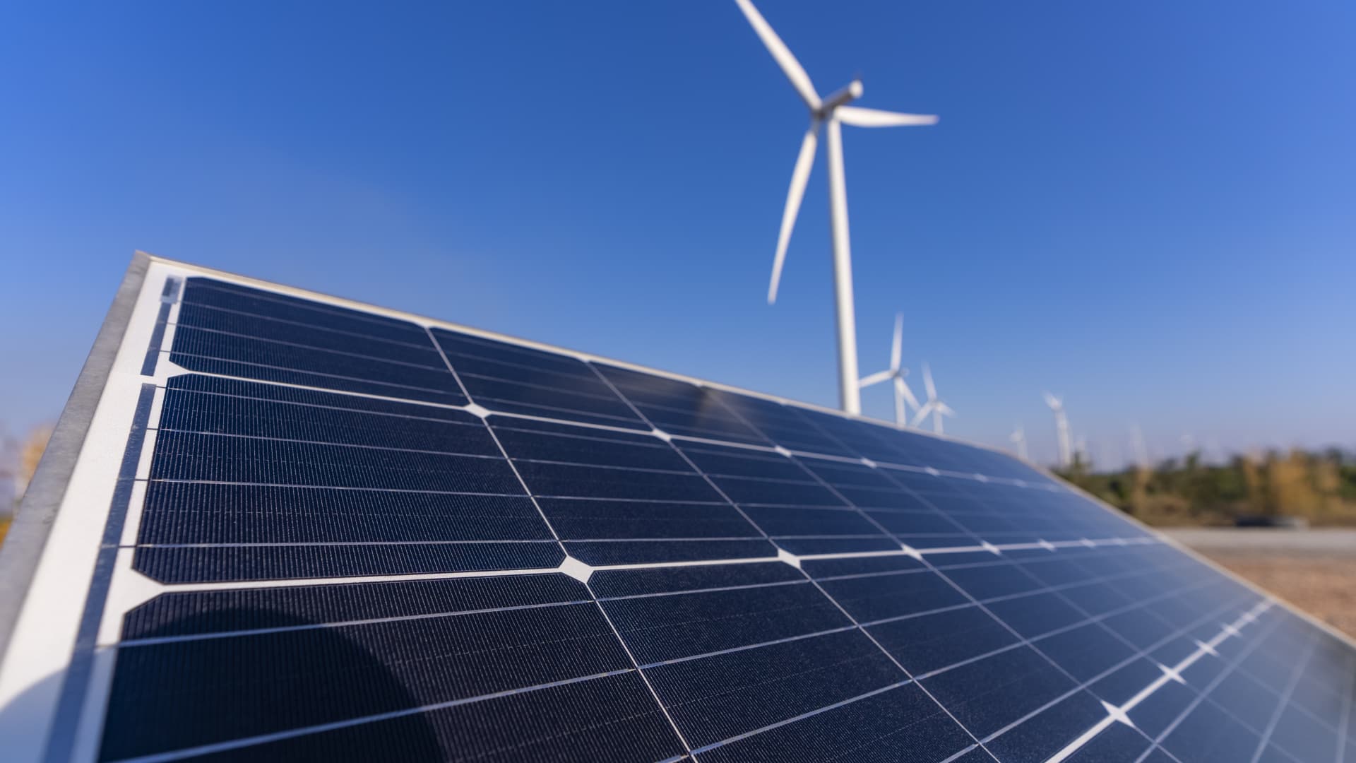 JPMorgan says these renewable stocks will benefit most from selling clean energy tax credits