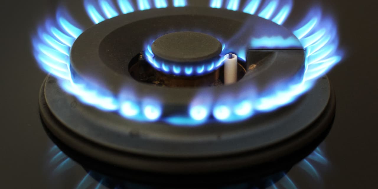 5 reasons to love unloved energy stocks – and 10 ways to buy them
