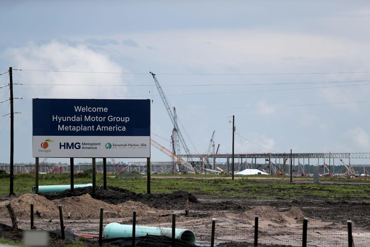 Cause of contractor injuries at Hyundai megasite remains under investigation