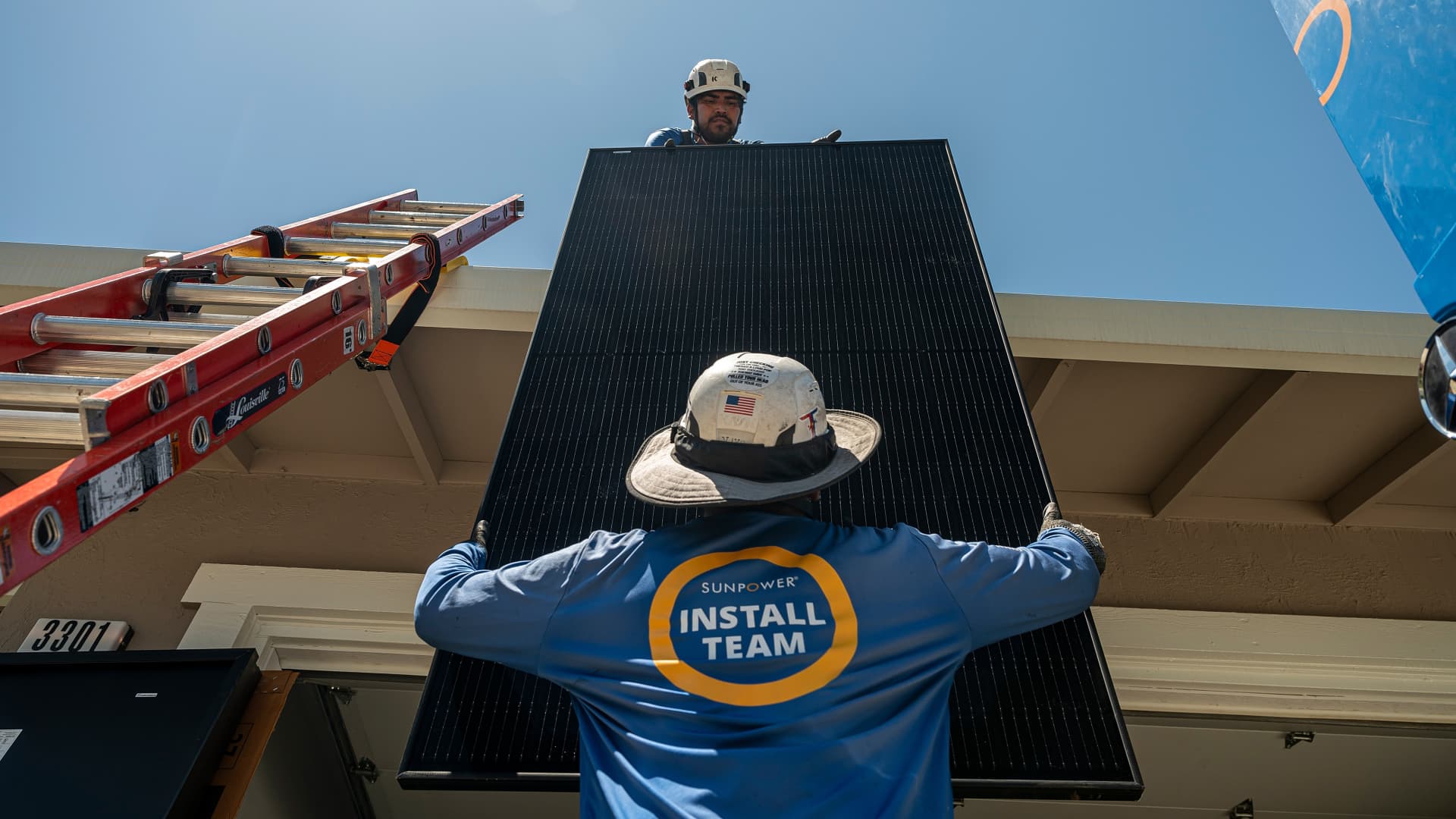 The bounce in long-suffering solar stocks could be for real, according to the charts