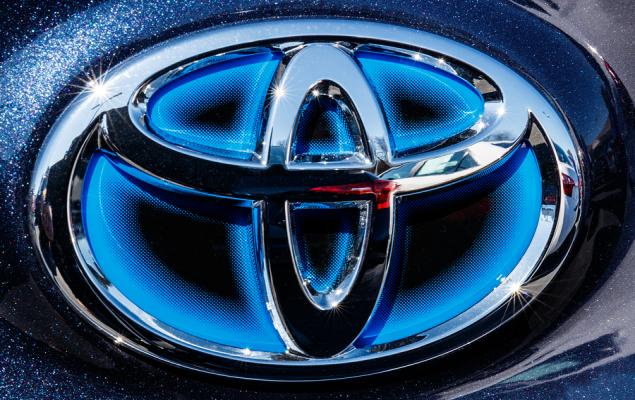 Toyota's (TM) Hydrogen Fuel Cell Hilux Moves to Final Phase