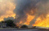 Wildfire claims 6 homes near Arizona town, shuts Phoenix-to-Las Vegas highway