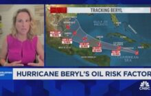 U.S. oil prices fall for third straight day as oil infrastructure recovers from Tropical Storm Beryl