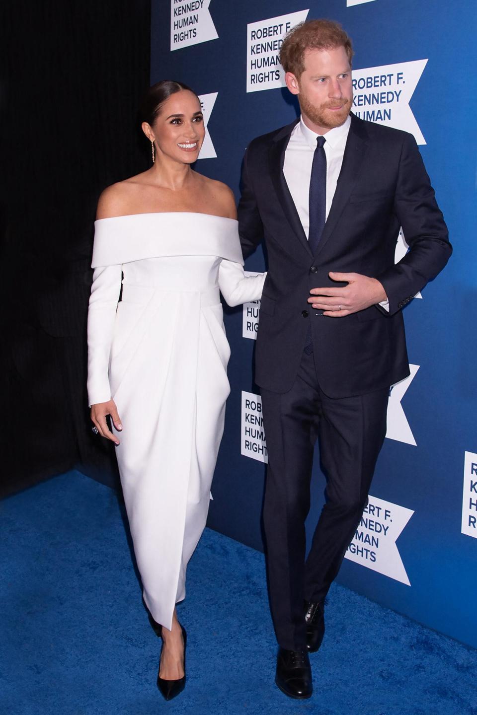 Prince Harry And Meghan Markle Attend Ripple Of Hope Gala Hilton Hotel, NY. 06 Dec 2022