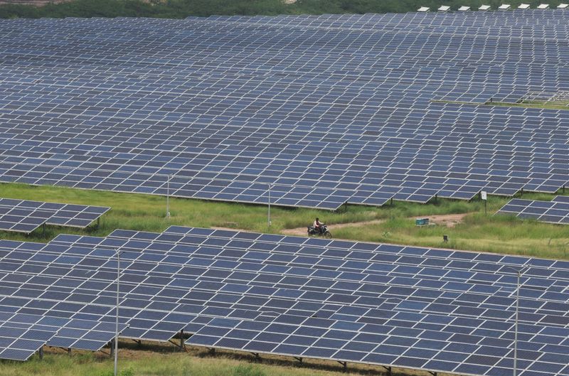 India seeks 6,000 MW of peak renewable power supply with storage