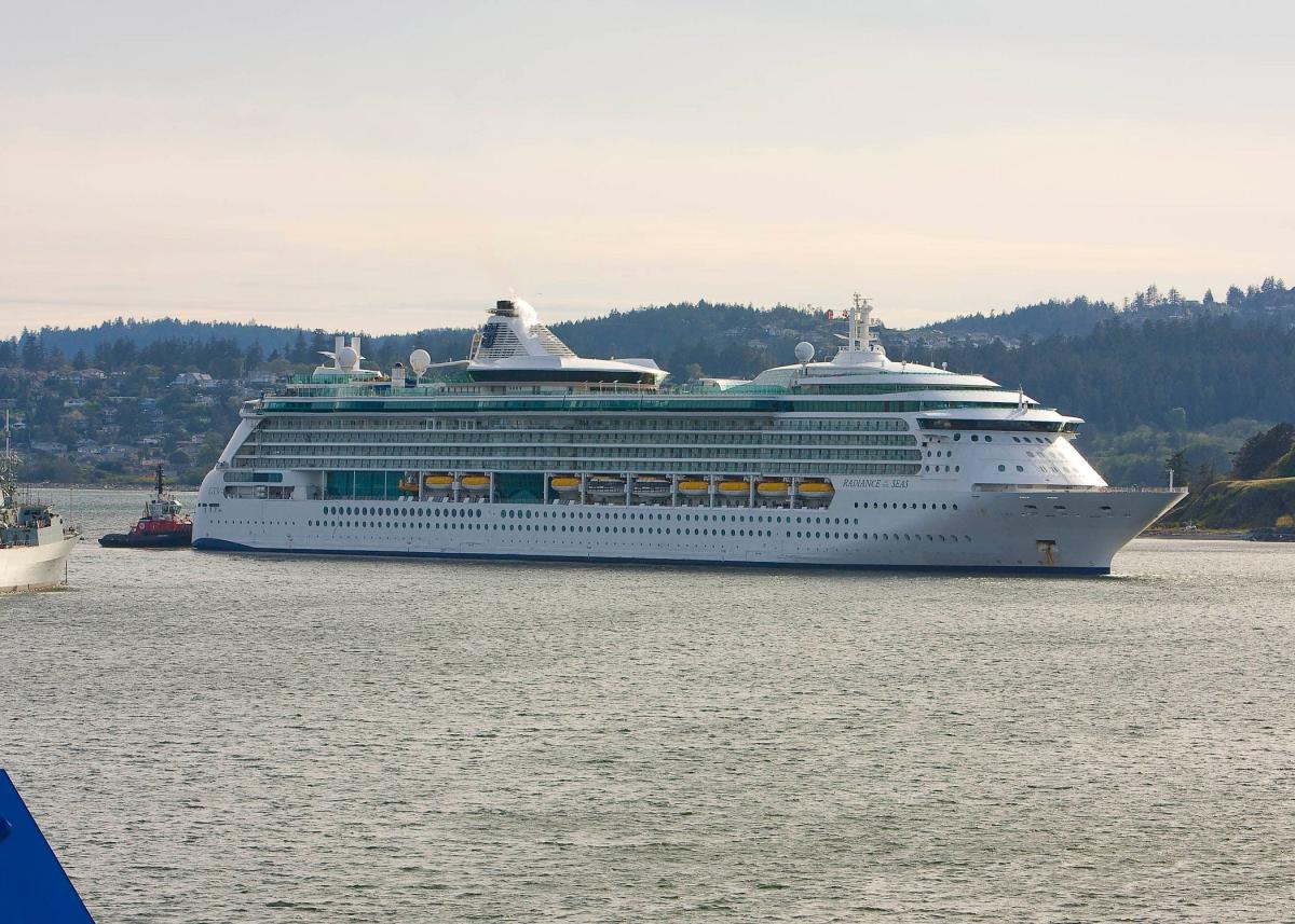 180+ people sick with gastrointestinal illness on Royal Caribbean cruise ship