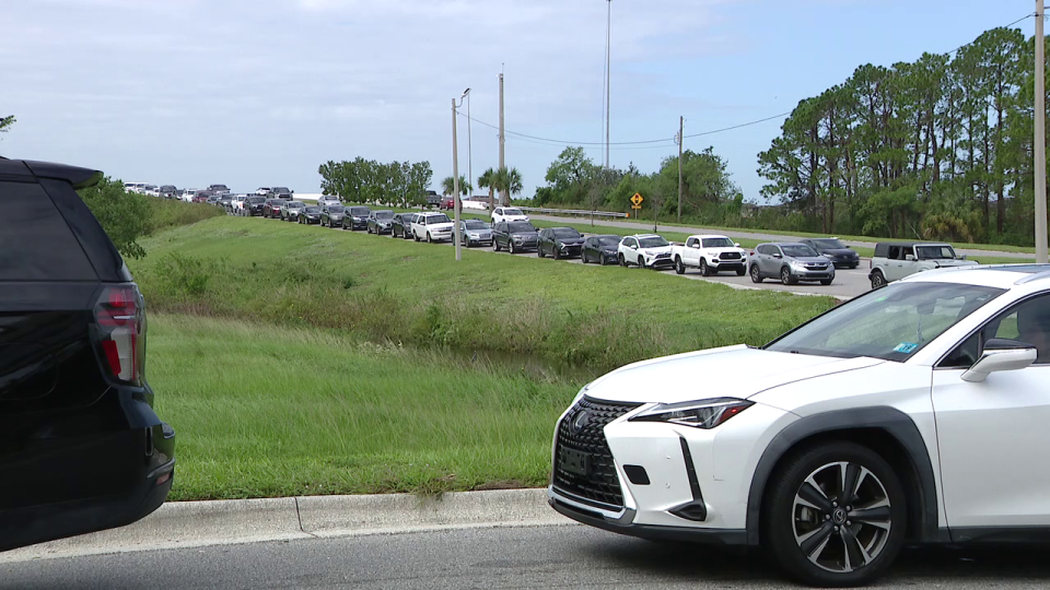 Milton aftermath: Gas station fights break out as Tampa Bay area residents swarm for fuel