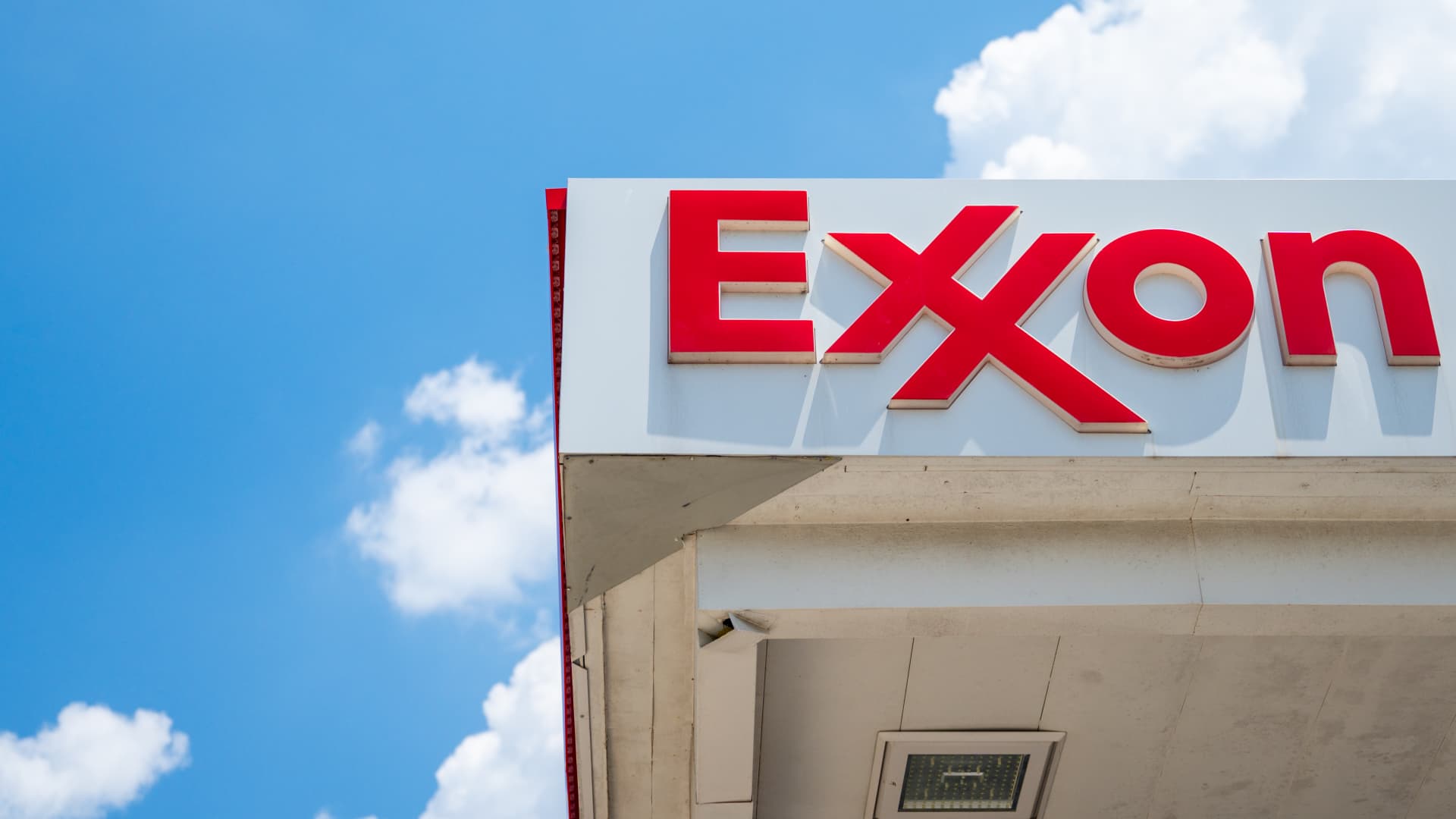 Exxon is the best oil stock, as its big bet on cutting carbon emissions should pay off, UBS says