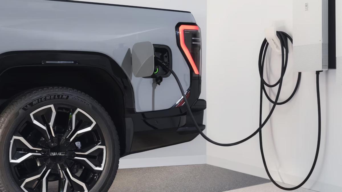 General Motors takes on Tesla with new household innovation: 'Gives our customers more control over their energy use'