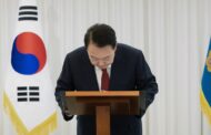 South Korea's impeached President Yoon faces arrest as court issues warrant, deepening political turmoil