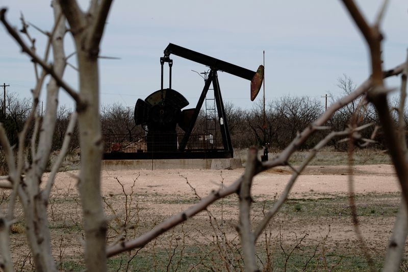 US oilfield firms face pricing squeeze as fracking demand slumps