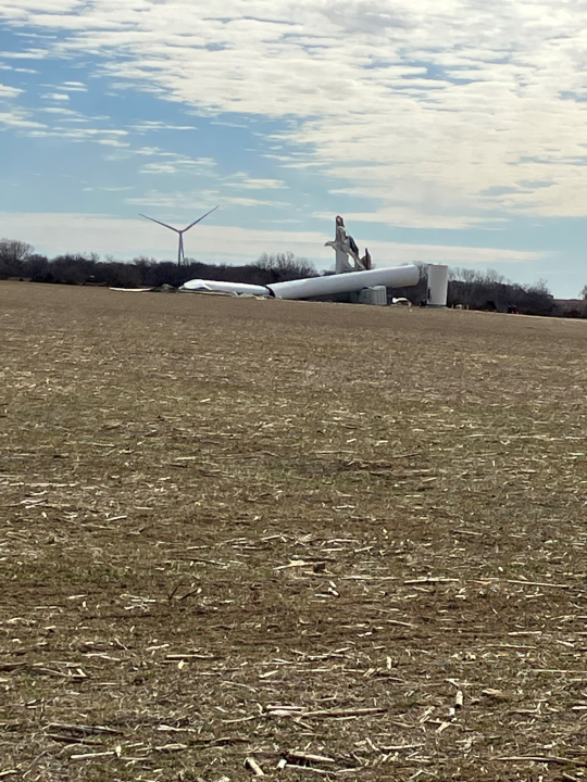 Wind turbine collapse, Image courtesy Reggie Sargent