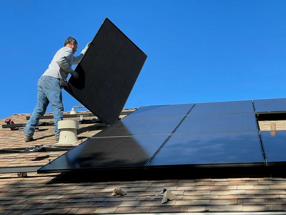 An Apolitical Win: Solar Power on Habitat Houses