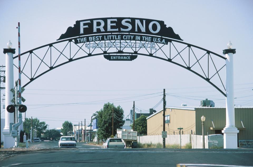 Entrance to Fresno, California with the sign "The Best Little City in the U.S.A."