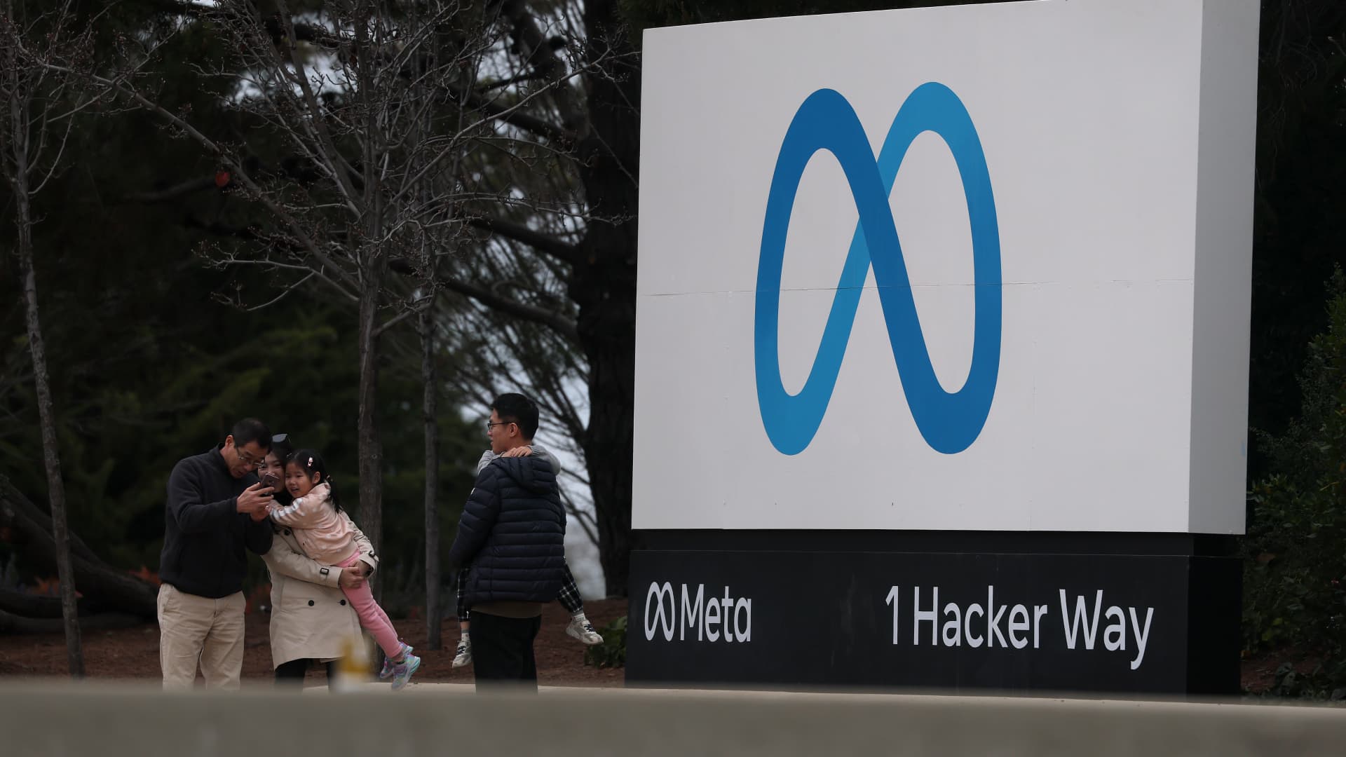 Meta's energy deal boosts the data center trade, sending our newest stock to another record high