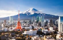 Asia-Pacific markets fall as Israel conducts military strikes on Iran; oil prices soar
