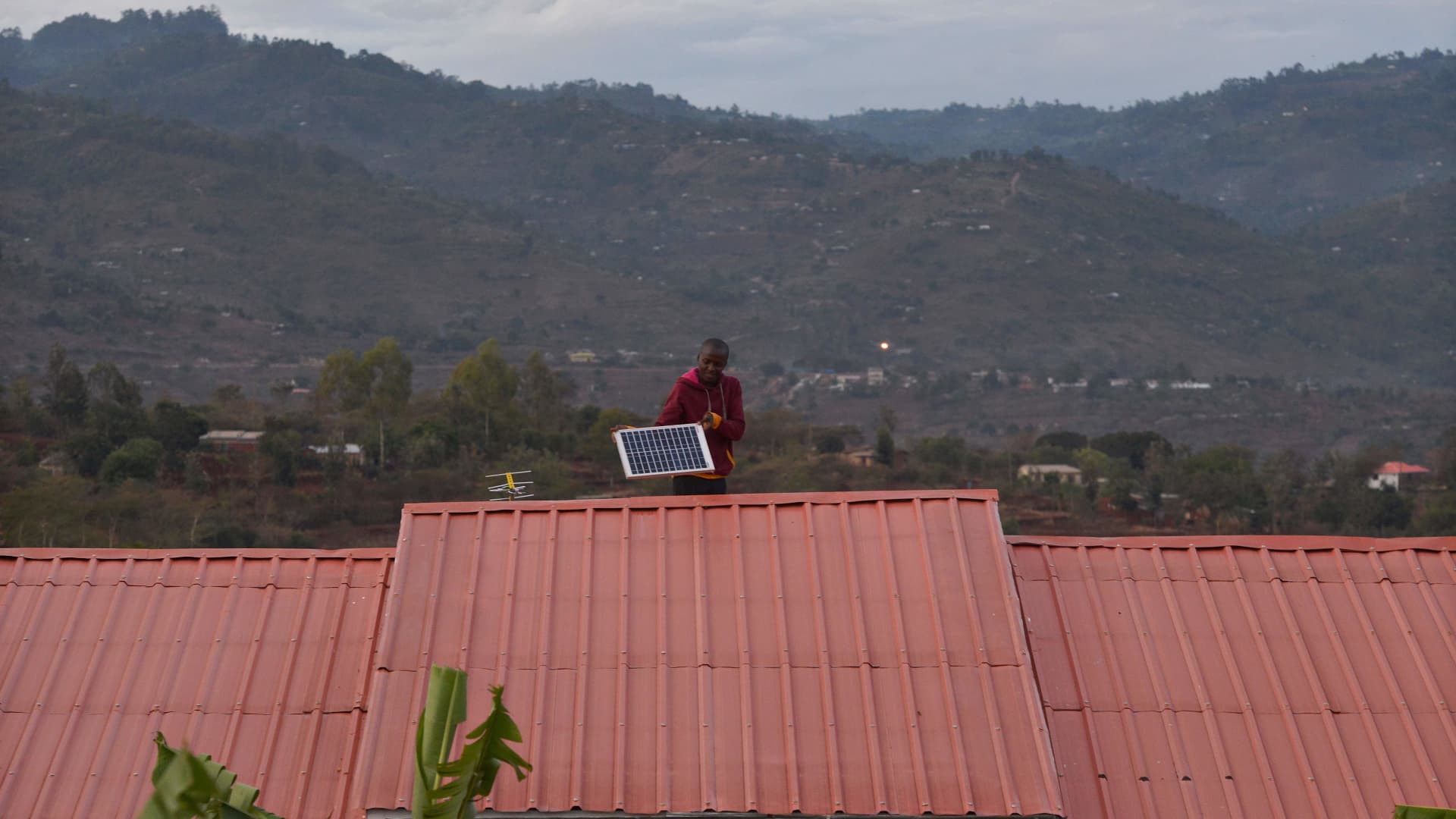 Private investors buy into largest-of-its-kind solar deal to electrify Kenya