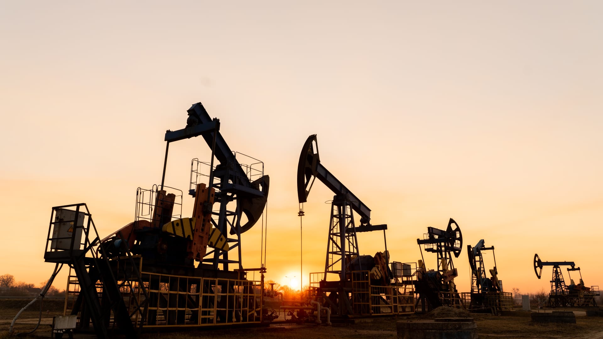 OPEC+ agrees on a further oil output boost in October to regain market share