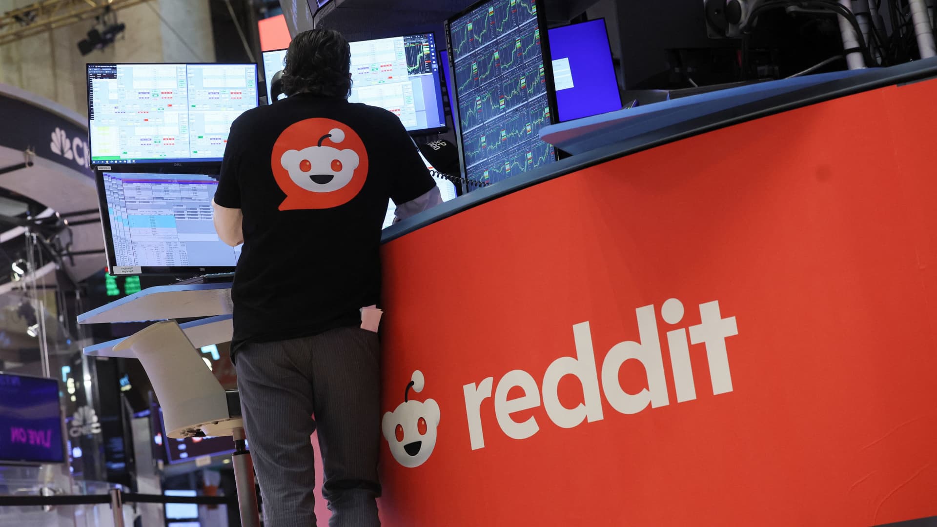 Here are Friday's biggest analyst calls: Nvidia, Apple, Amazon, Roblox, First Solar, Coinbase & more