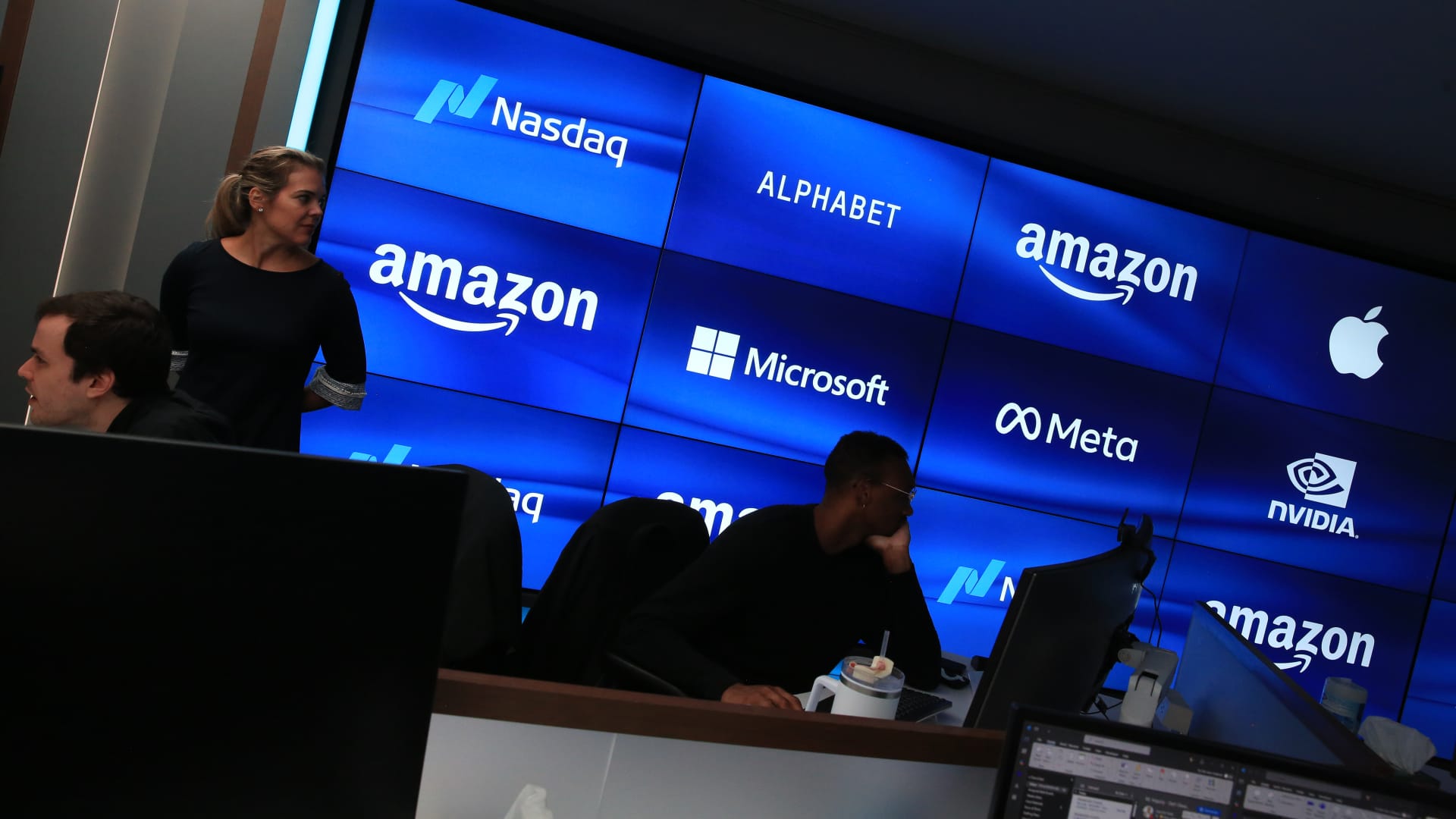 Venezuela turmoil, Mag 7 struggles: Maturing bull market faces some early tests to begin 2026