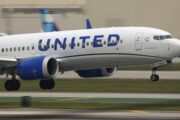 United Airlines to cut more flights as it eyes oil above $100 through 2027