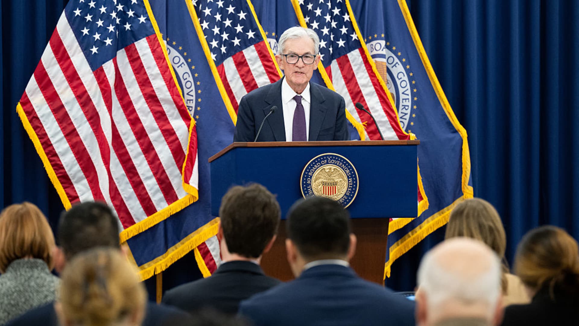 Fed meeting live updates: Spiking oil and inflation angst complicates central bank's rate outlook