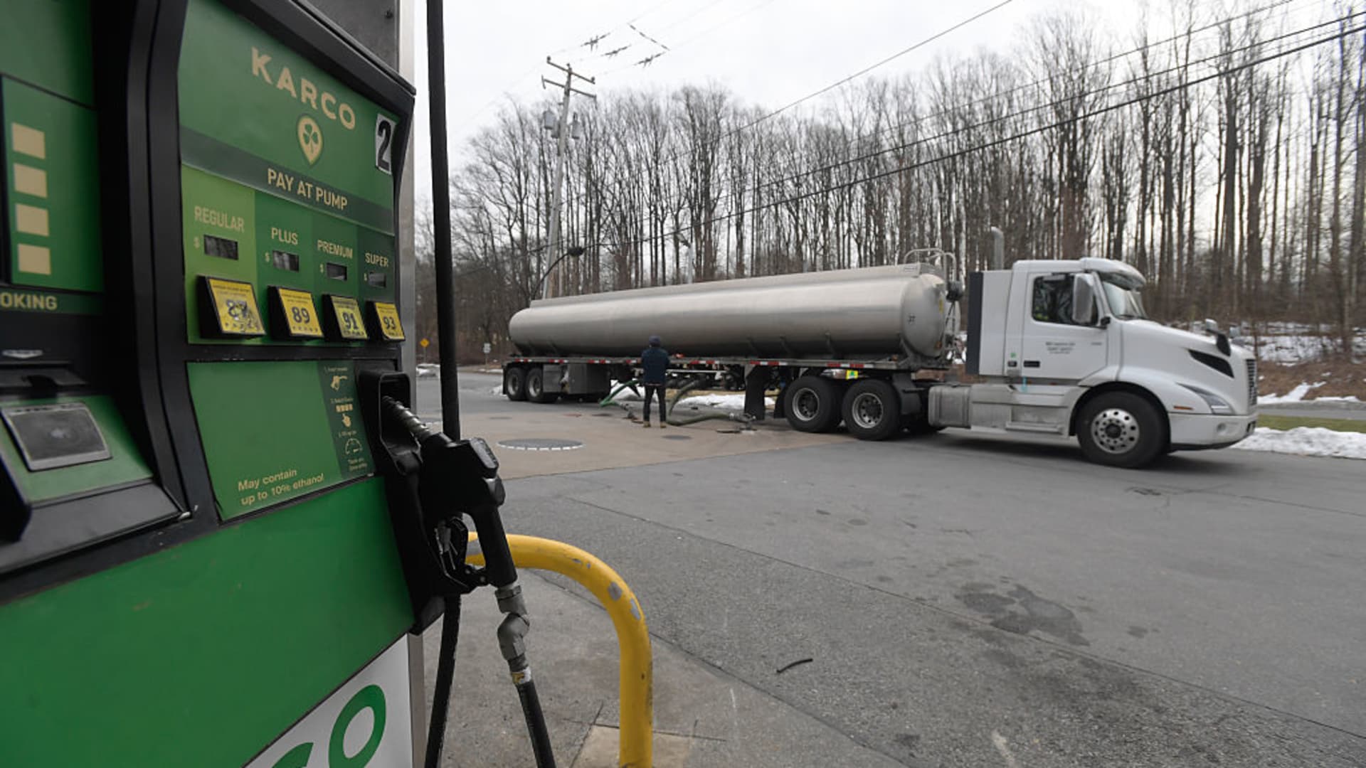 How high can oil and gas prices go because of the Iran war? Here are the scenarios