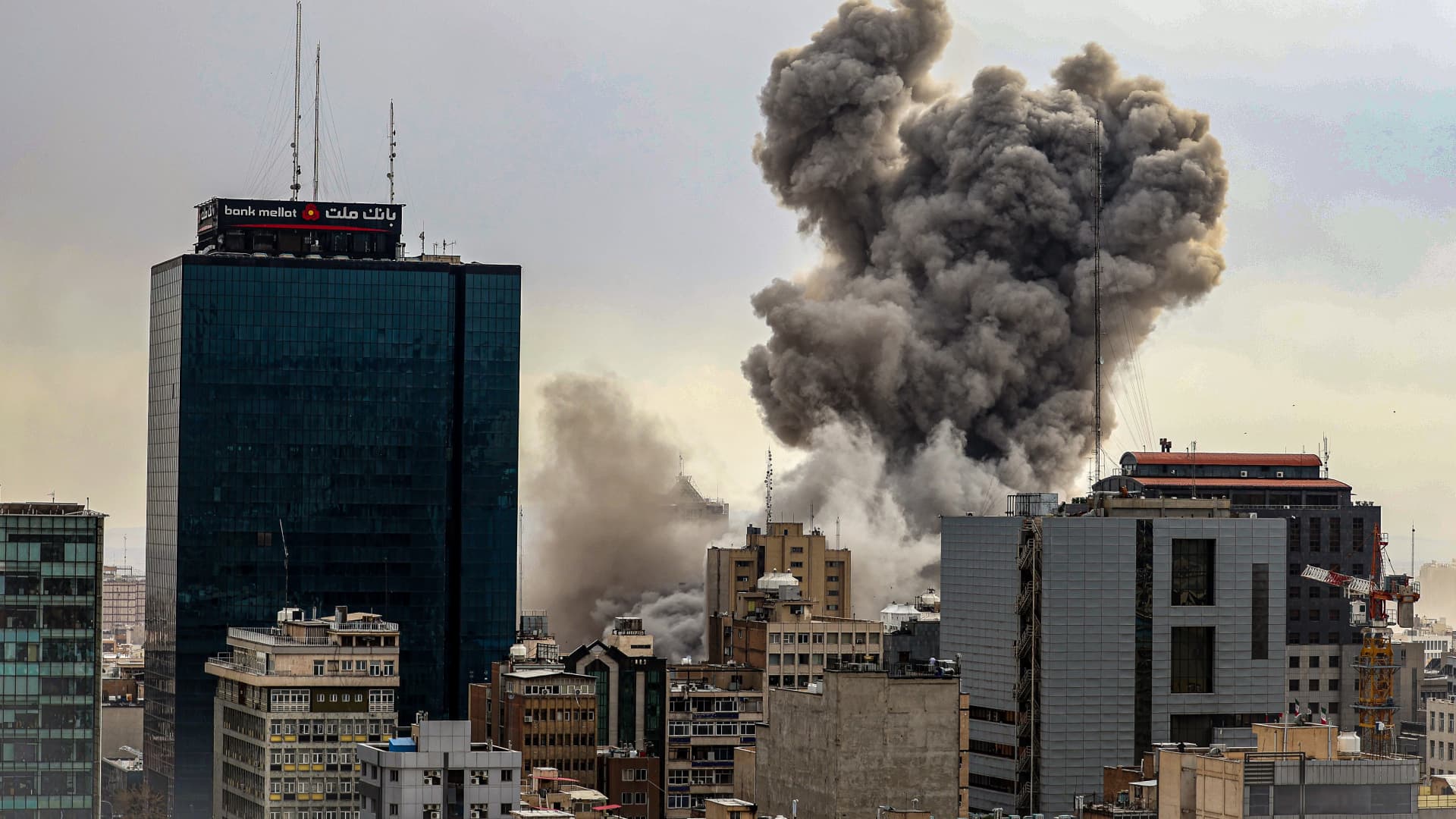 Asia-Pacific markets extend losses as Iran conflict rages on; oil prices rise