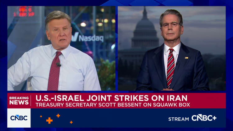 U.S. crude oil retreats for the first session since Iran war began as Bessent pledges support