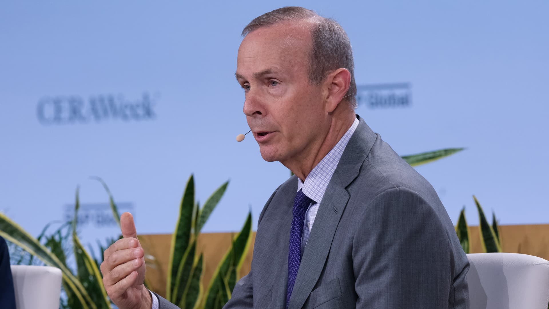 Chevron CEO says Iran war impact isn't fully priced into oil market, traders have ‘scant information’