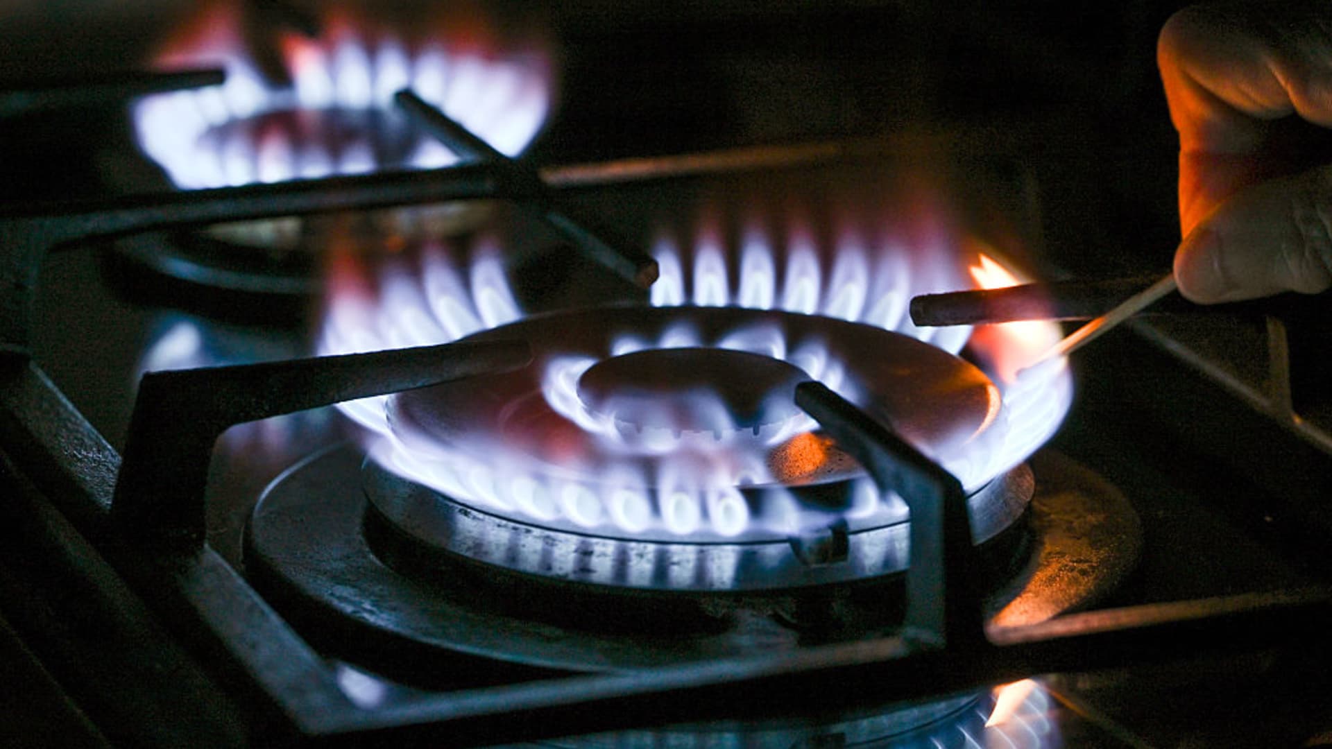 Euro zone inflation smashes through ECB target to 2.5% in March as energy costs soar