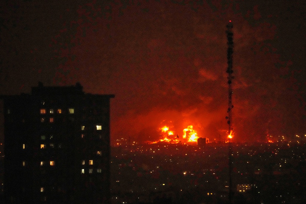 Trump Admin Reportedly ‘Dismayed’ With Israeli Barrage on Iranian Oil Depots: ‘First Significant Disagreement’
