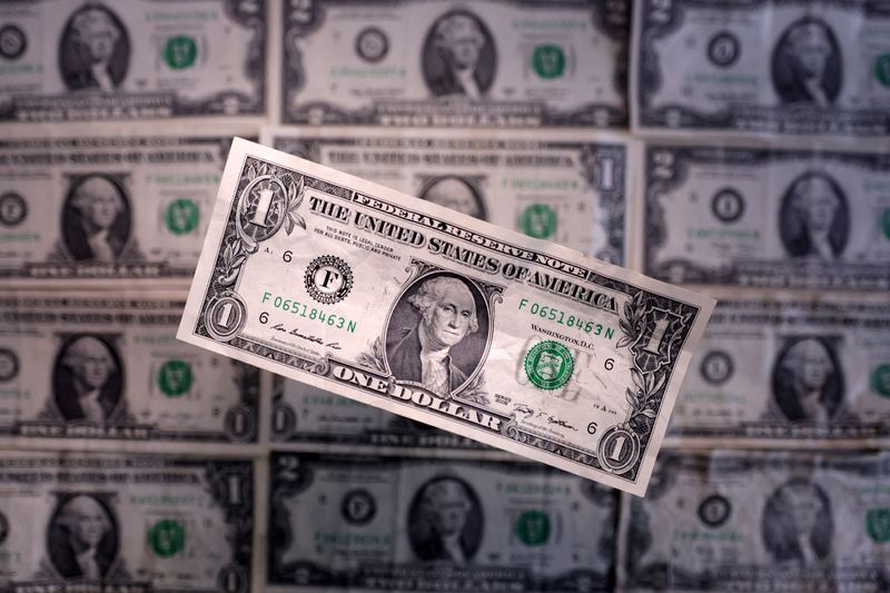 US dollar hovers near 2026 highs as oil's rise spurs hawkish central bank bets