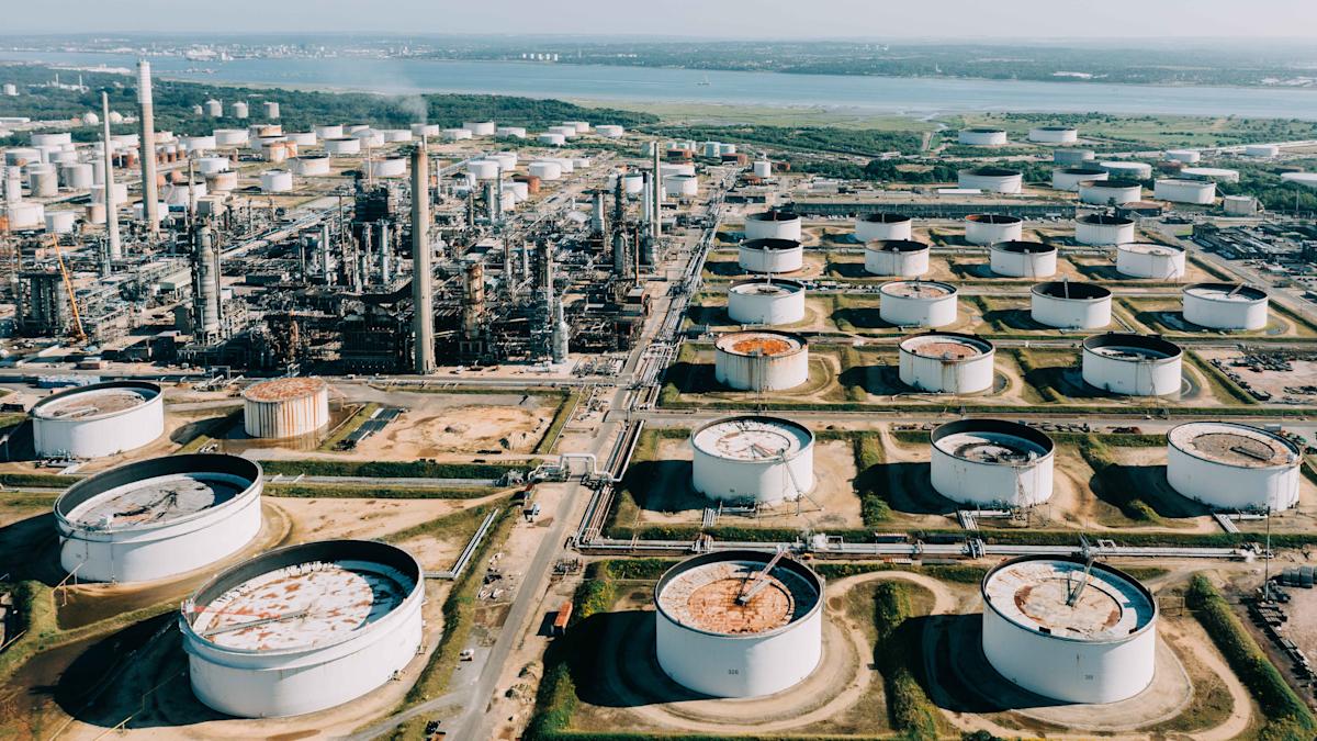 Oil prices react to Iran energy targets, JPMorgan's athlete wealth push